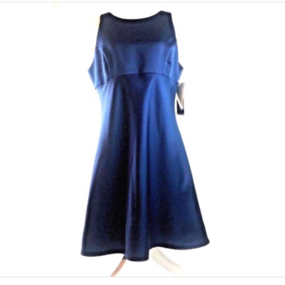 Jessica Howard Bows & Buttons Aline Dress A-374